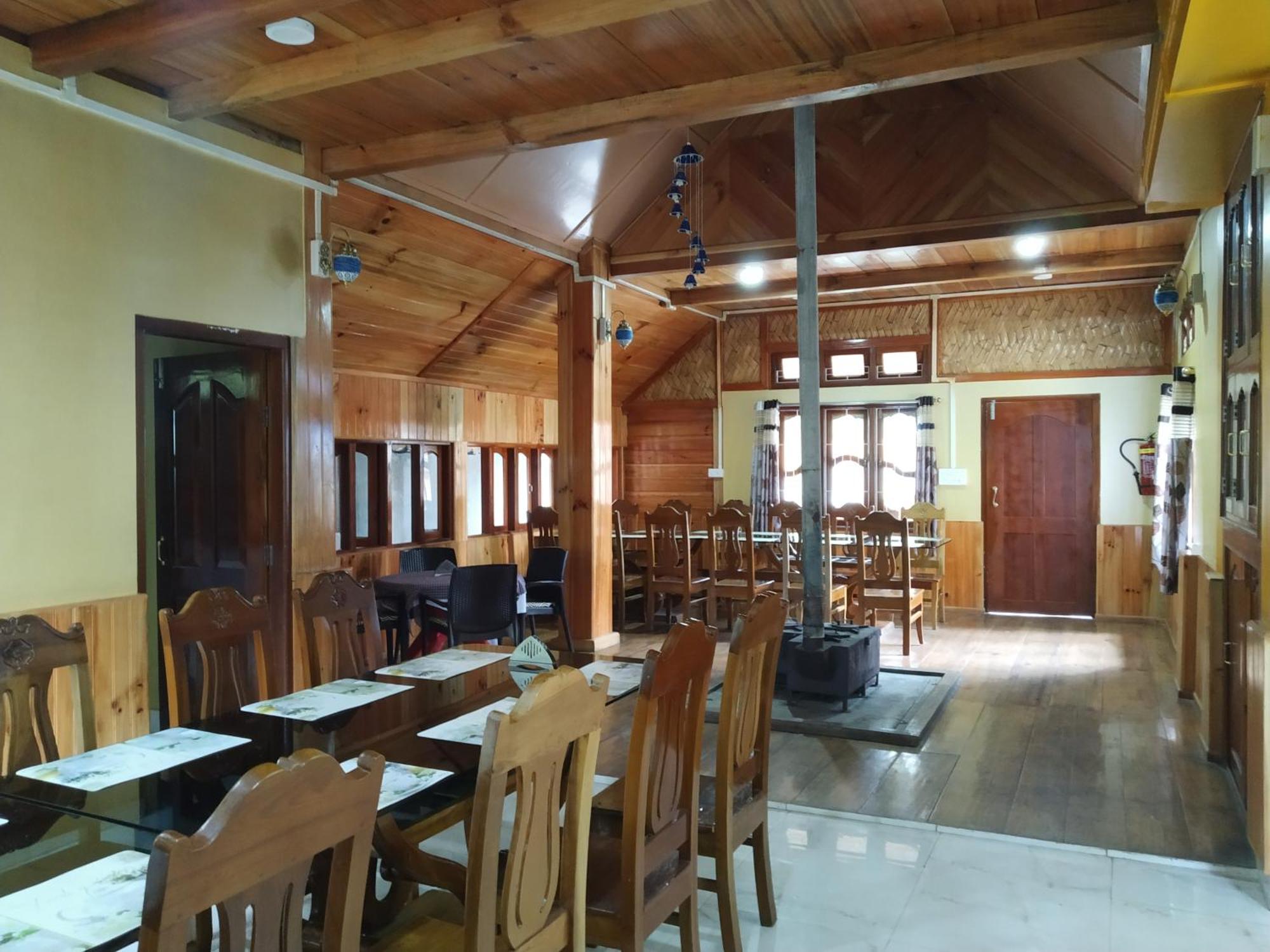 Ziro Palace Inn - A Boutique Hotel Hāpoli Exteriör bild